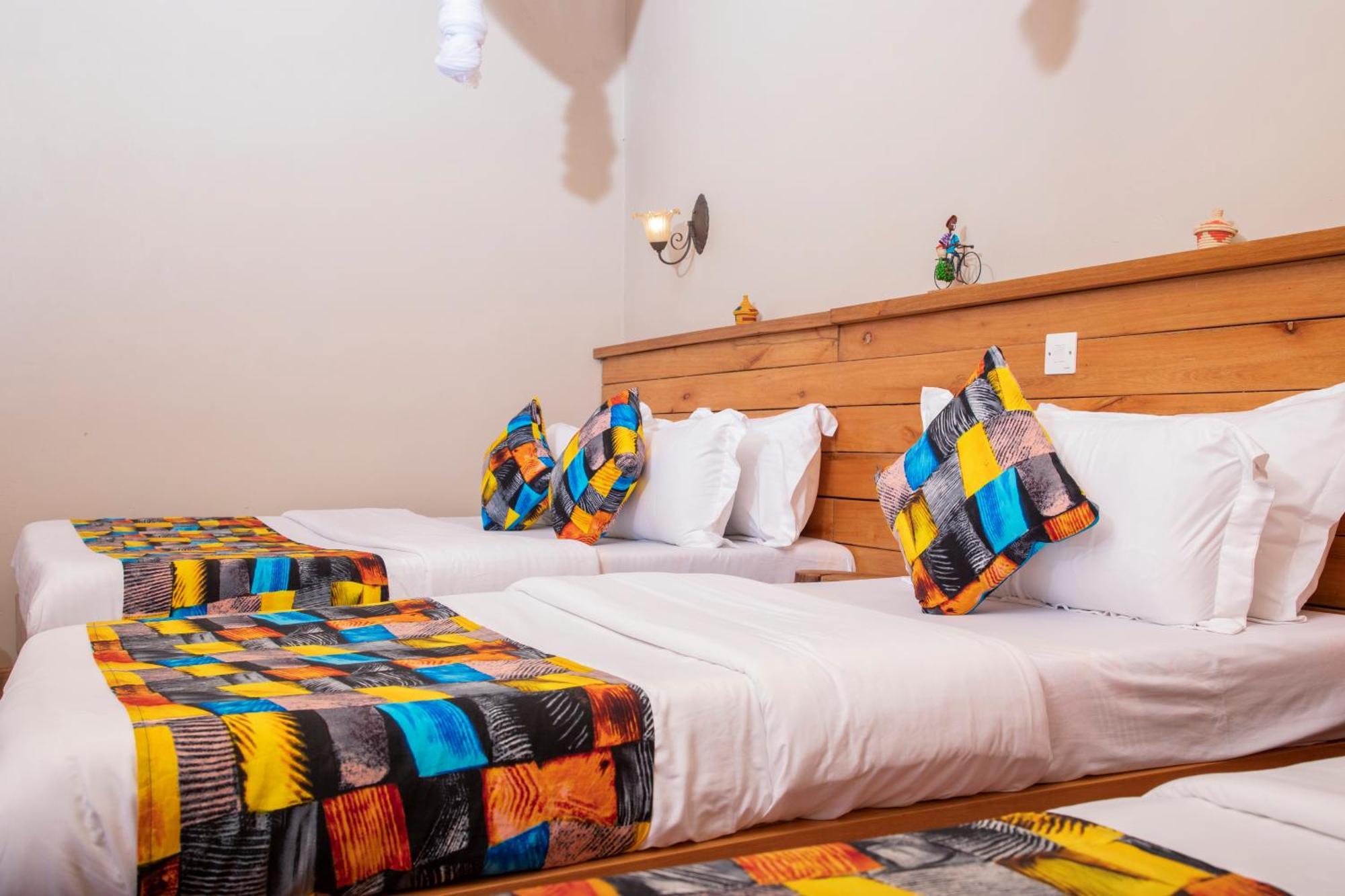 Kaswa Lodge Fort Portal Buitenkant foto