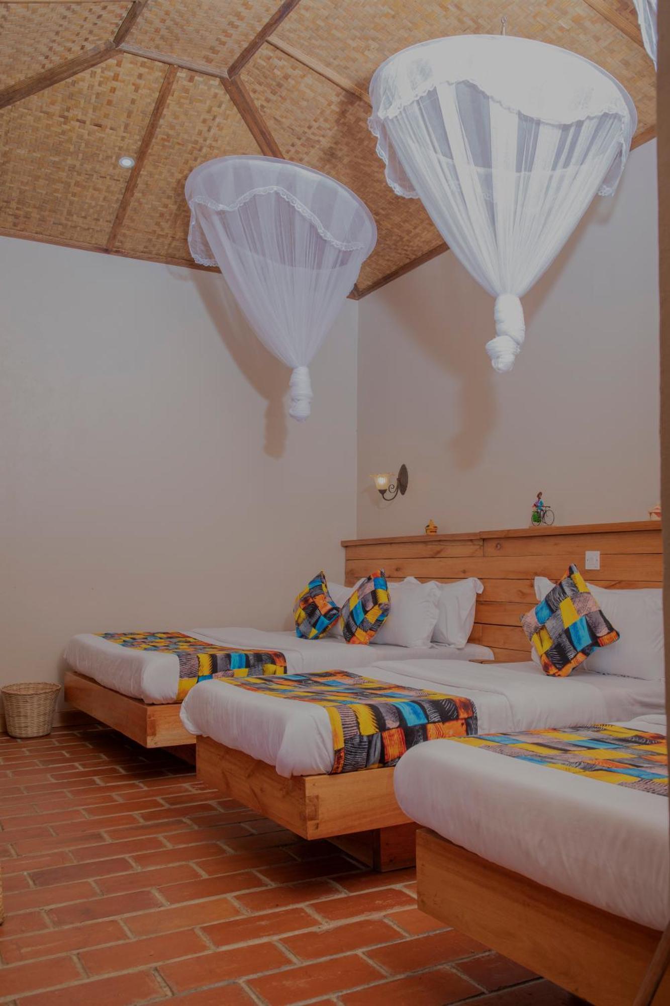Kaswa Lodge Fort Portal Buitenkant foto